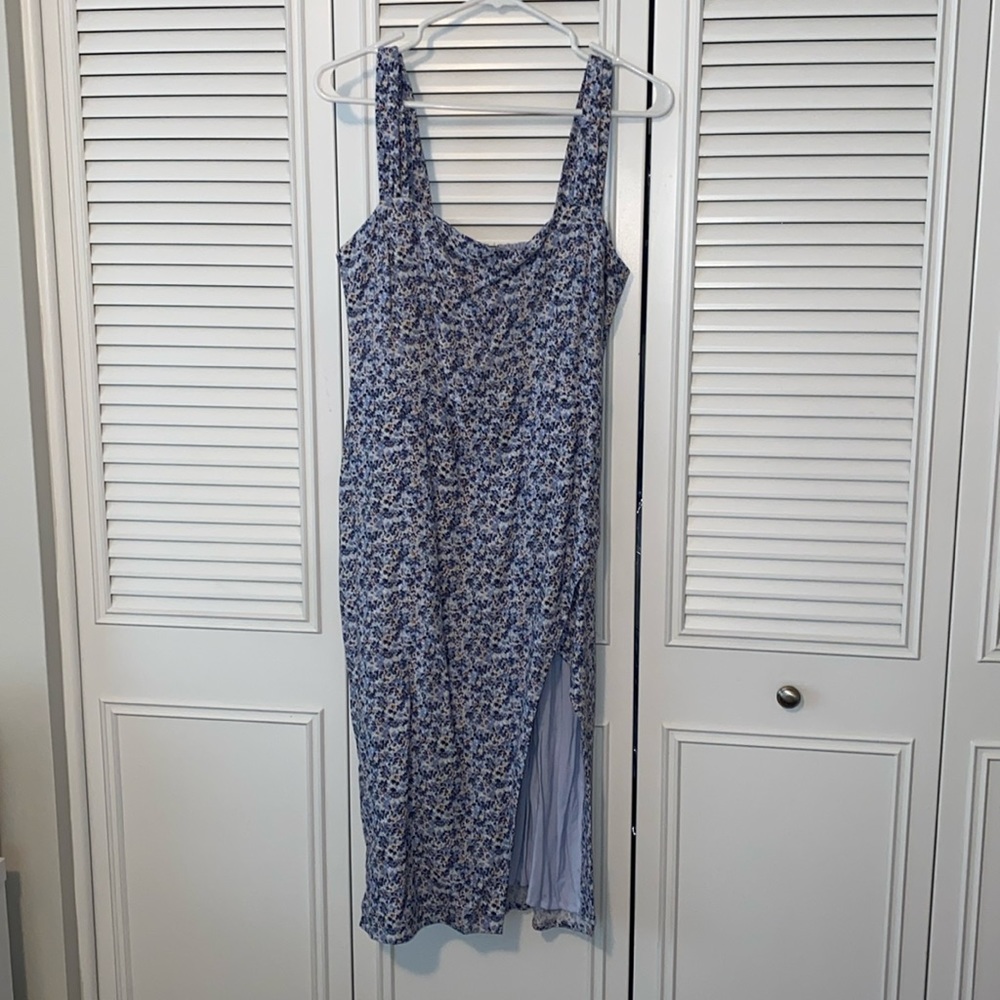 Abercrombie & Fitch Blue Floral Midi Dress